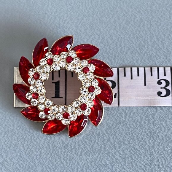 Ruby Red Rhinestone Crystal Flower Wreath Brooch​​​​​ - Picture 5 of 6